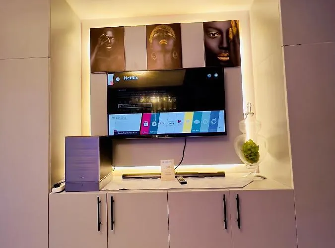 Azure Urban Residences - The Paris Hilton Club * Manila