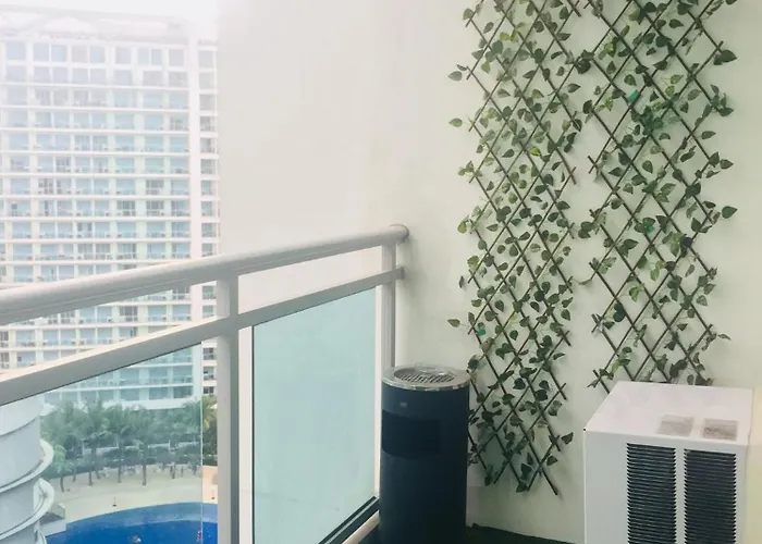 Apartment Azure Urban Residences - The Paris Hilton Club *